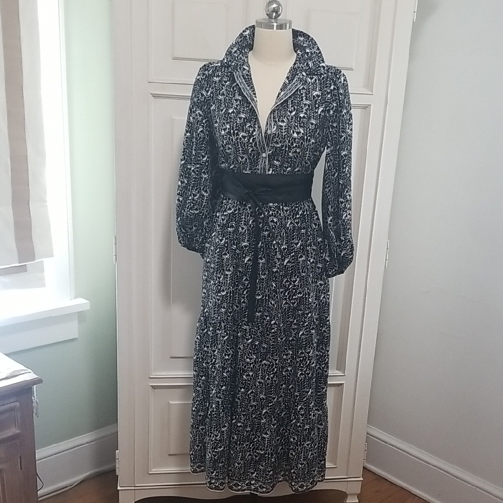 Max Studio Black And White Bohemian Midi Dress